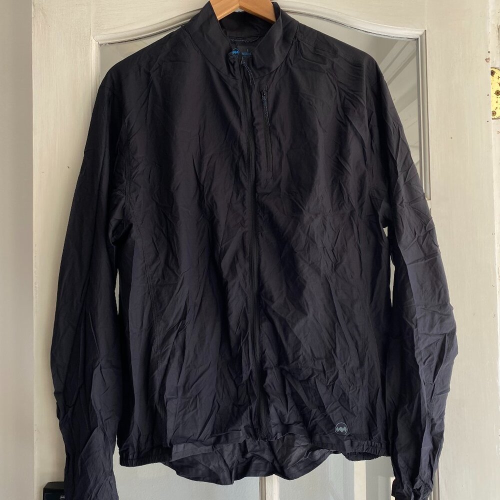 Black Janji Zephyrunner Wind Shell in Size L